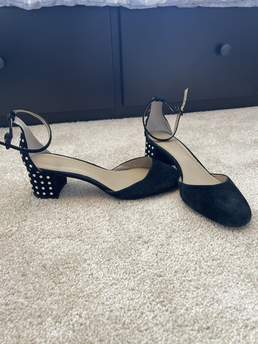 Anne Taylor 8.5 black and pearl heels