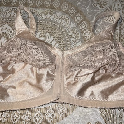 JCPENNEY  Women's  Full Coverage Posture Back Support Bra Sz 42DD  Front Closure
