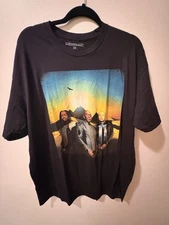 OFFICIAL Earth Wind & Fire 2019 Concert Tour Pyramid Graphic Tshirt