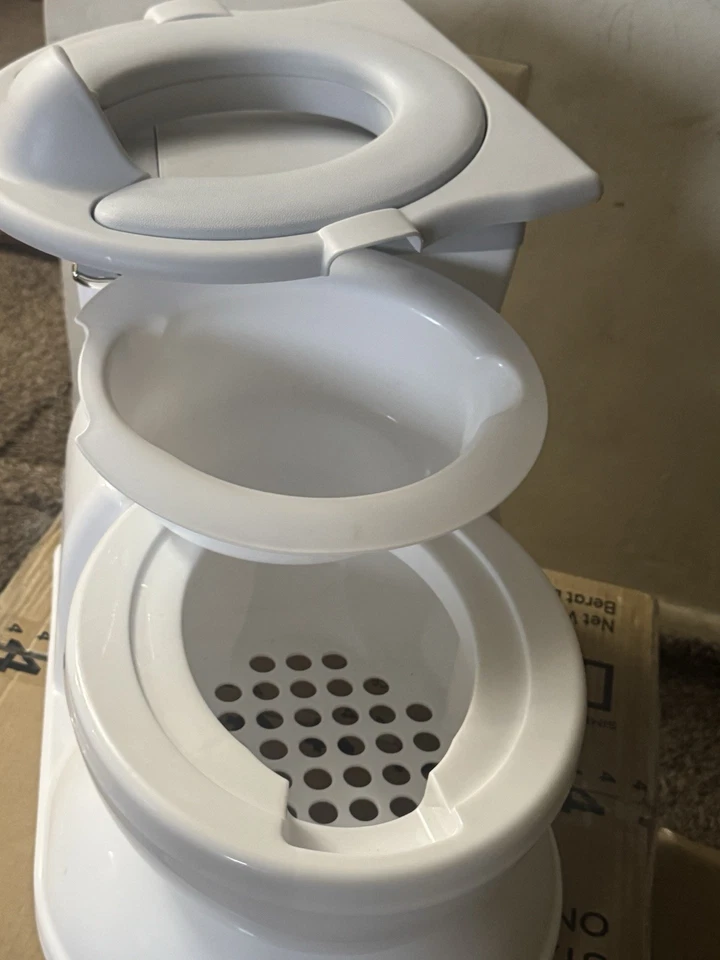 Babies Toilet With Wipers Storage And Flushing Sound - Image 2 of 4