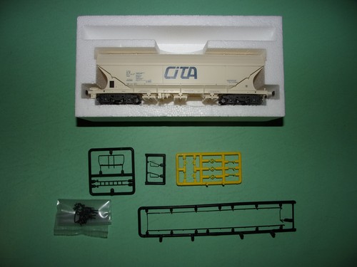 RIVAROSSI EUROSCALE wagon céréalier CITA SNCB 2139 NEUF | Zustand: Neuf
