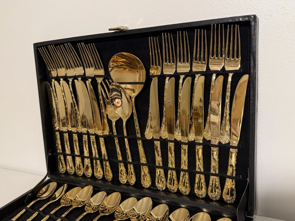 Cubiertos Rogers & Son Enchanted chapados en oro rosa servicio para 12 51 piezas Foto 3 de 4