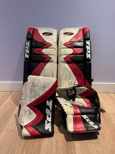 Hockey Goalie Full Set (TPS) - Leg Pads, Glove and Blocker. 34+1 Pads