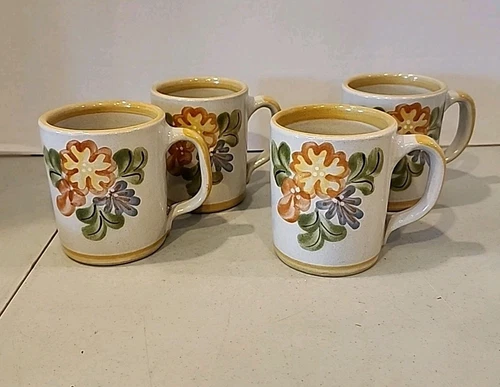 Vintage Set Of 4 Louisville Stoneware Hand painted Country Flowers Coffee Mugs