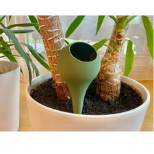 Indoor & Outdoor Plant Watering Globe–Automatic Self-Watering System for Plants