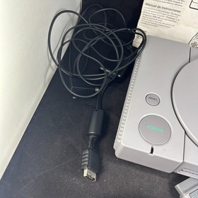 SONY PLAYSTATION 1 PS1 GAMING SYSTEM CONSOLE W/ CONTROLLER WIRES & MANUAL TESTED