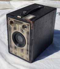 Kodak BROWNIE JUNIOR SIX-16 Box Camera Art Deco Box Vintage Used Untested