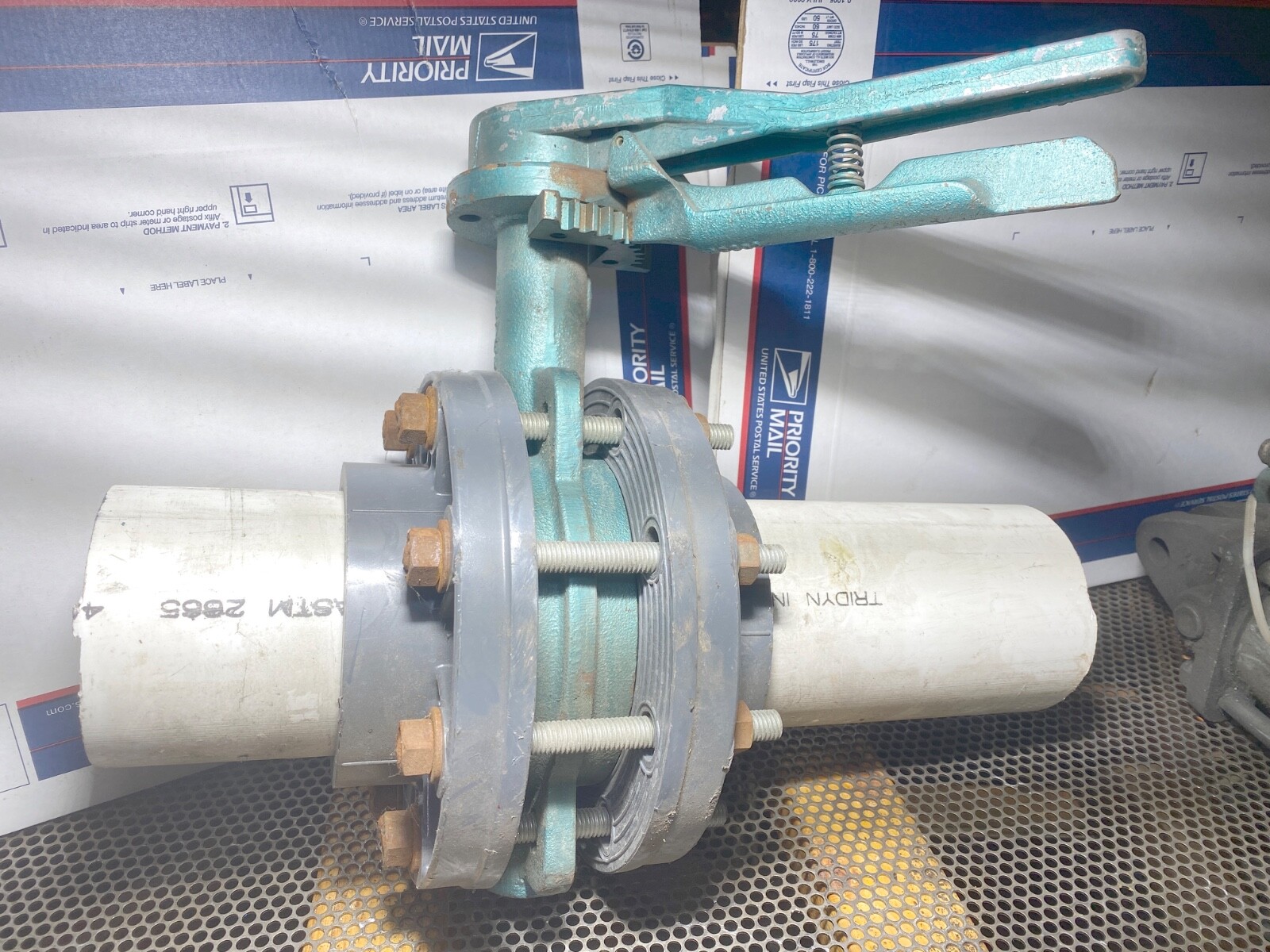 4" Locking Butterfly Valve CENTERLINE