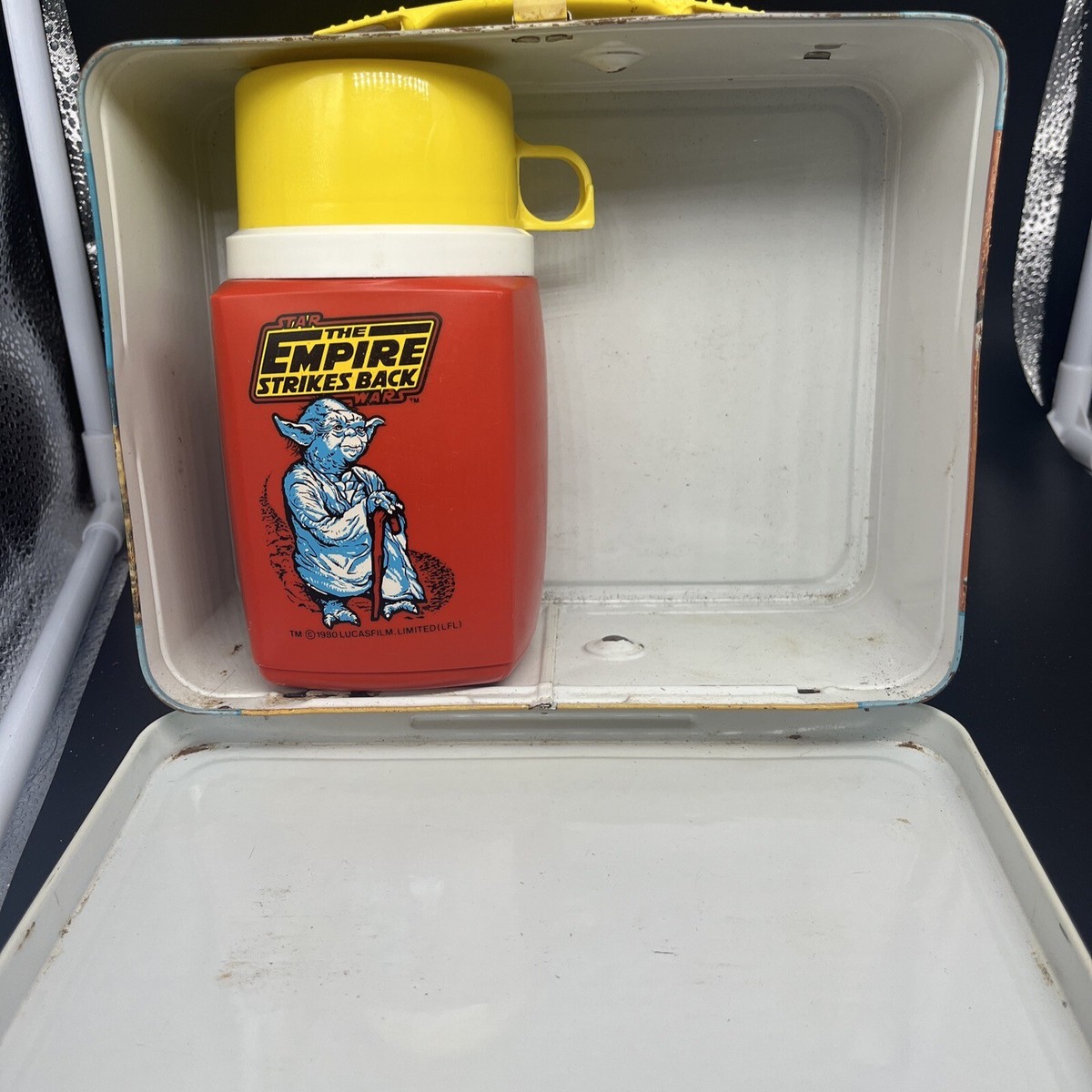 1980 Vintage Star Wars The Empire Strikes Back Metal Lunch Box