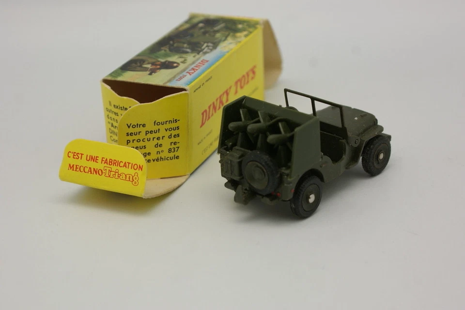 Dinky Toys F Militaire 1/43 - Jeep Willys Porte fusées SS10 828 + Boite - Photo 4/4