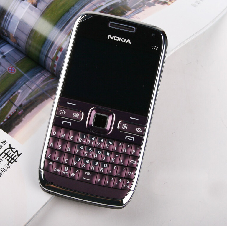 Nokia E72 5.0MPカメラ 充電器付き Photos: Nokia E72 revealed, packing 5-megapixel camera - CNET