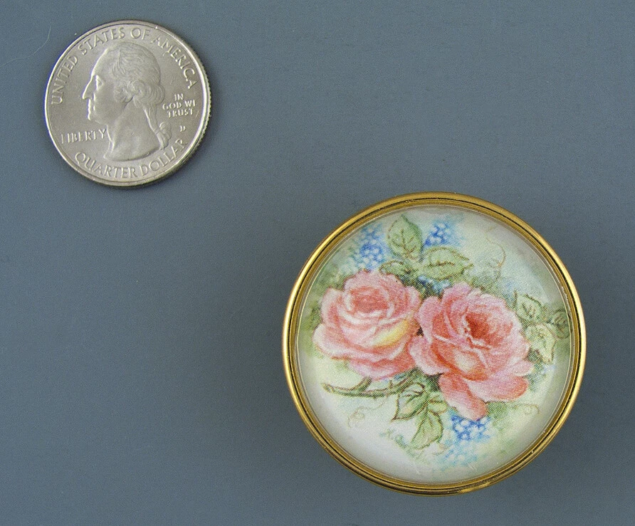 BOTÓN CUADRO GRANDE CON CÚPULA DE CRISTAL - FLORES Foto 2 de 3