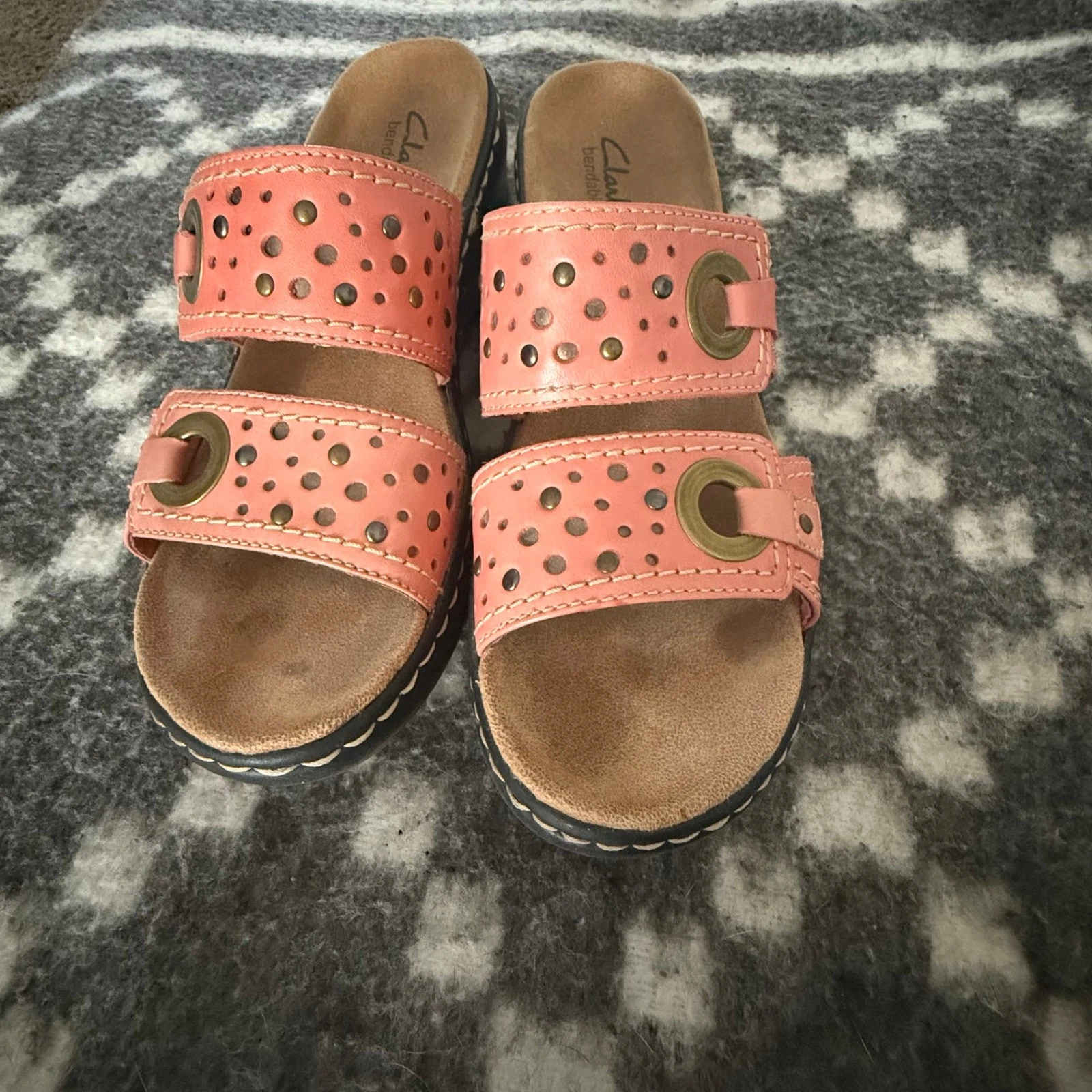 Sandali Clarks Bendables taglia 8 in pelle rosa boho artistici slip on