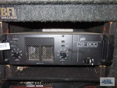 ステレオパワーアンプ CS-800 PEAVEY ピーヴィー CS-800。全部オリジナルで 俺のパワーアンプ。1976年製のPeavey 240W アンプ ギター