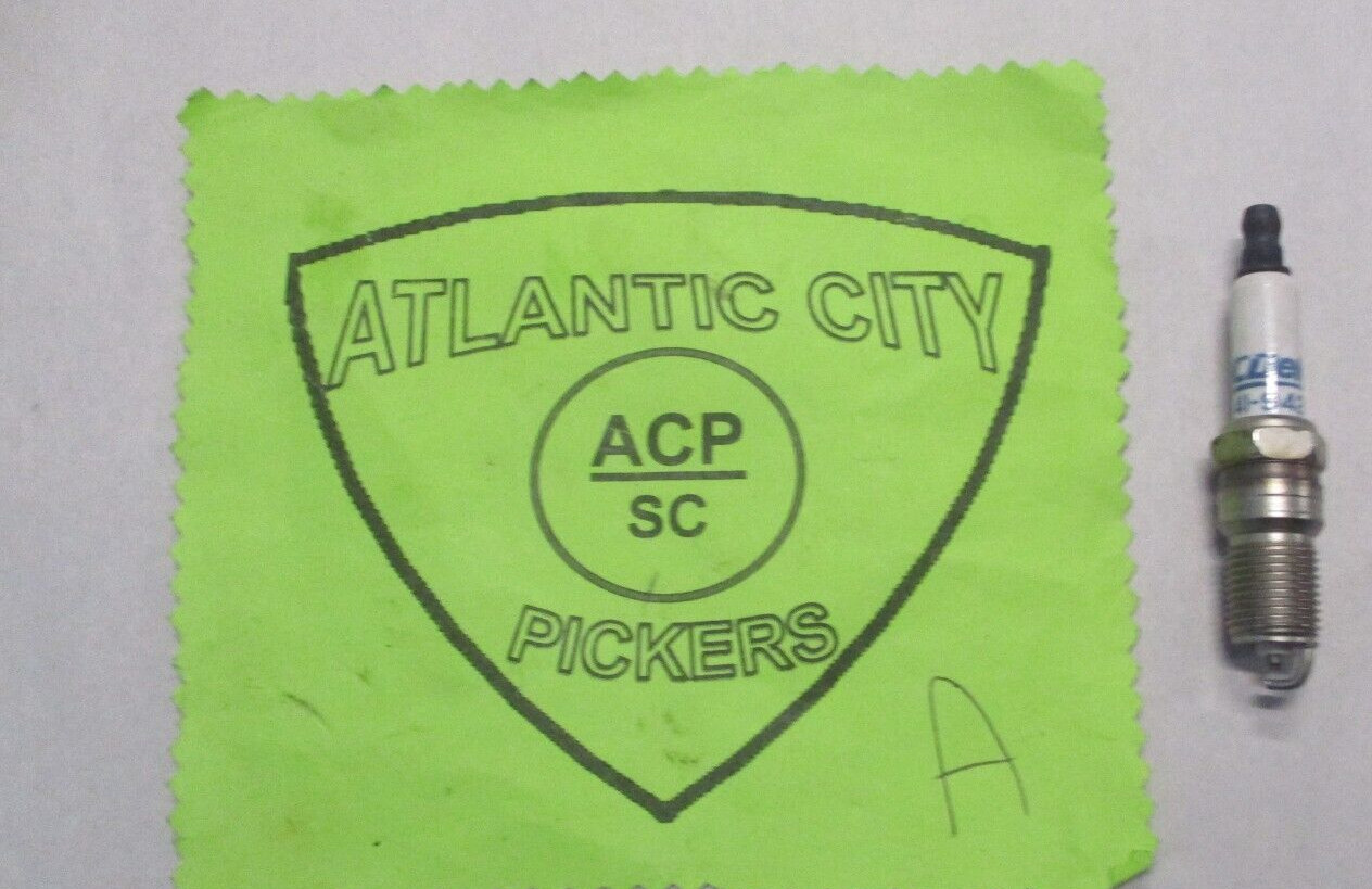 AC DELCO 41-942 19158037 SPARK PLUG SET OF 8