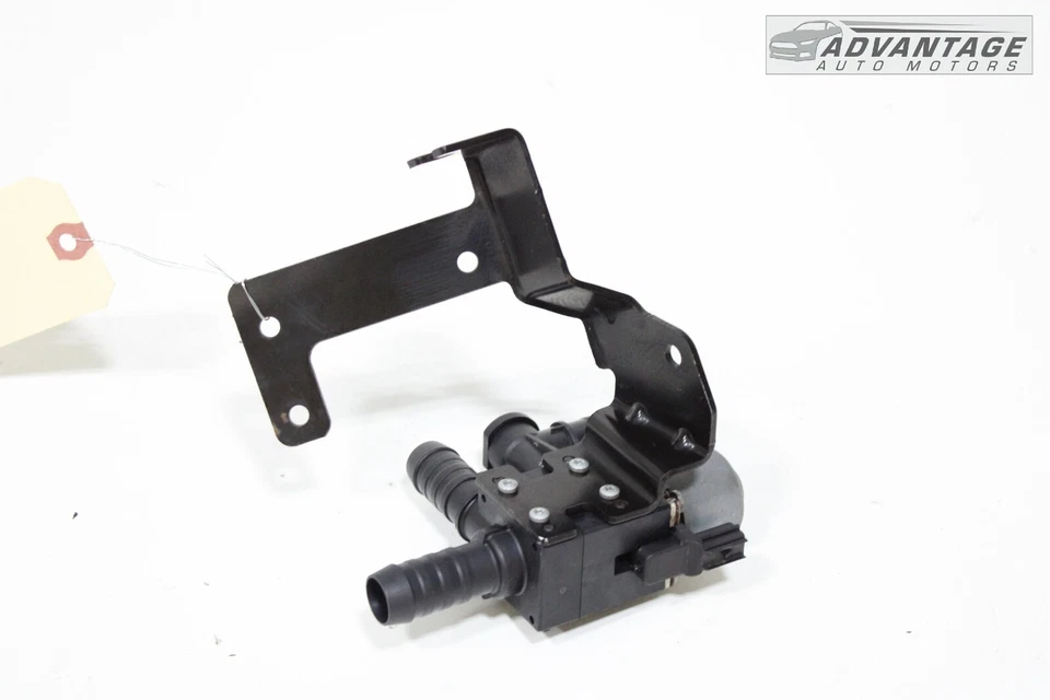 2019-2021 FORD EDGE 2.0L AWD AUXILARY COOLANT WATER PUMP W/ BRACKET OEM - Image 3 of 4