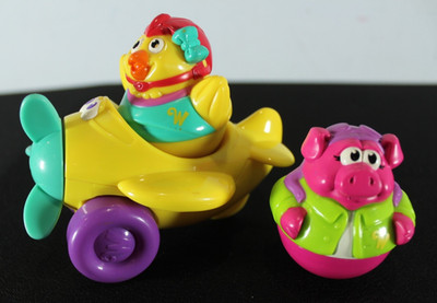 2003 Playskool Weebles Wobble Yellow Plane with Chicken Pilot & Cow Pilot Figure