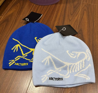 Arc'teryx Bird Head Toque Beanie Set of 2   Light Blue & Blue Wool Winter Hat