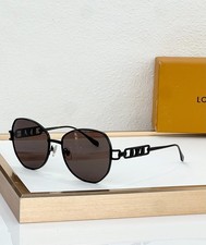 LOUIS VUITTON MODEL Z7314U Womens Sunglasses Lens SIZE 57  17-145mm With New Case