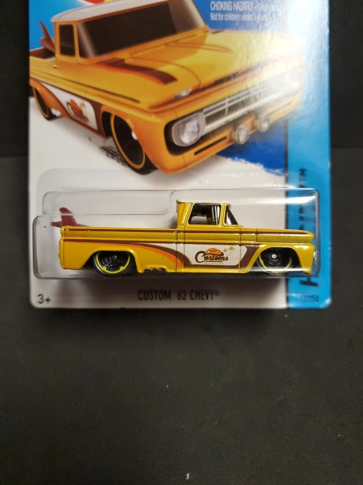 2015 Hot Wheels Surf Patrol Series Custom '62 Chevy Pickups #72/250 Pair (2) - Image 4 of 4