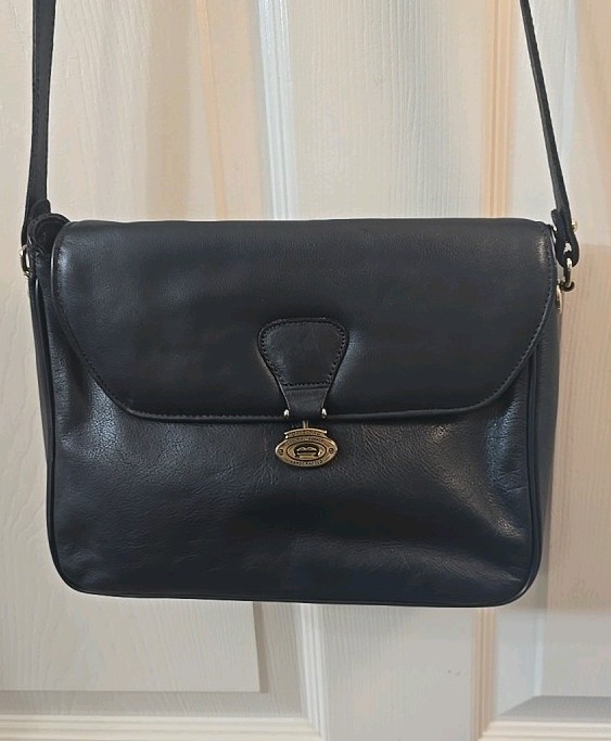 Etienne Aigner Leather Shoulder Crossbody Bag Navy Blue Gold Hardware Vintage
