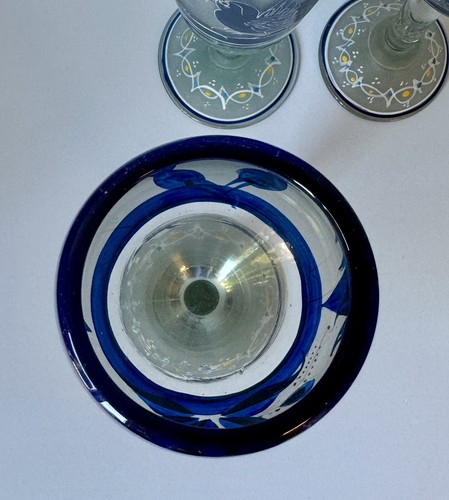 Juego 3 HERMOSAS COPAS DE VINO CON FLORES DE PÁJAROS AZULES Pintadas a Mano Tallo Largo - Imagen 16 de 18