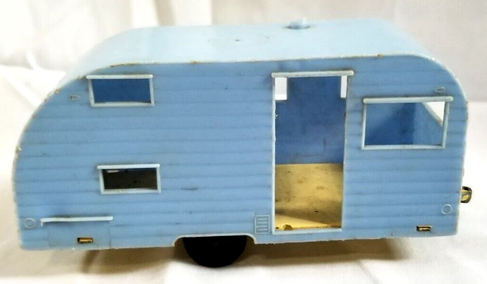 VTG 1950-69 TOOTSIETOY Blue Camper Trailer Van no Door P-10306 USA - Image 2 of 4