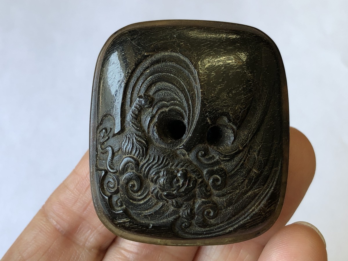 Y3339 NETSUKE Samurai Tiger Japan antique vintage accessory toggle