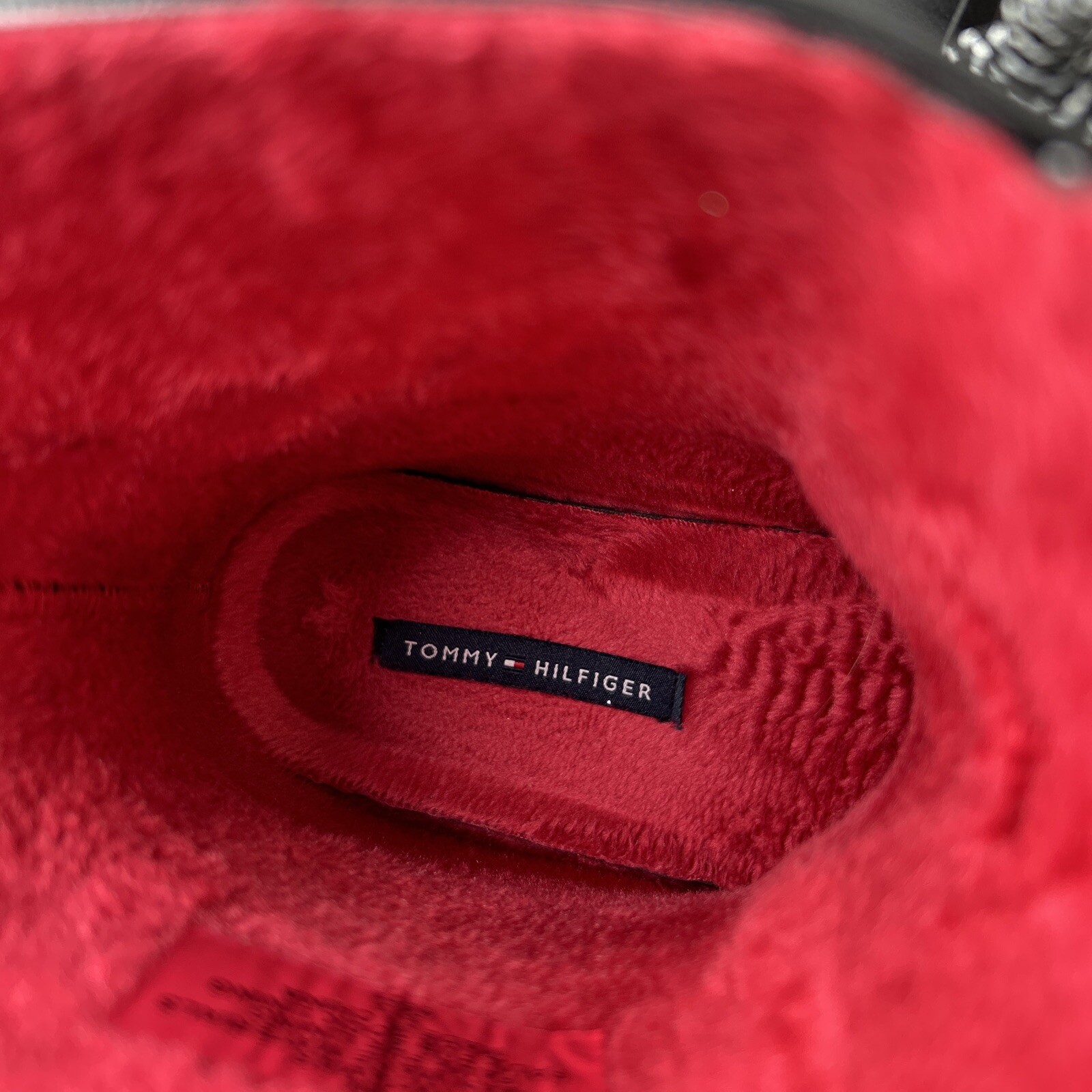 Tommy Hilfiger Womens TWTamar Rain Booties Blk 8M Faux  Fur Sock Lining Pink