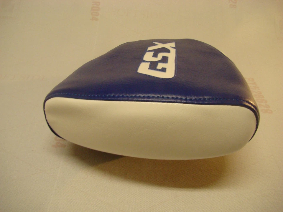 FUNDA ASIENTO VINILO PASAJERO SUZUKI GSXR 600/750 PERSONALIZADA 2006/2007 Foto 2 de 4