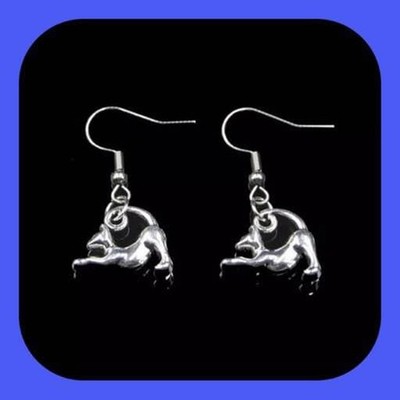 New Super Adorable Stretching Kitty      Dangle Earrings