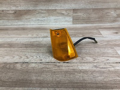 DATSUN 200SX OEM FRONT DRIVER SIDE TURN SIGNAL LIGHT INDICATOR AMBER 80-83