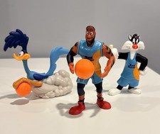 Space Jam A New Legacy McDonald  s NBA Star LeBron James, Sylvester, Roadrunner