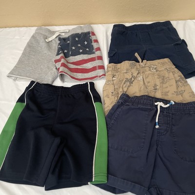 Childs Shorts Disney, jumping bean, cat and Jack, Etc. Size 3T elastic waist Lot