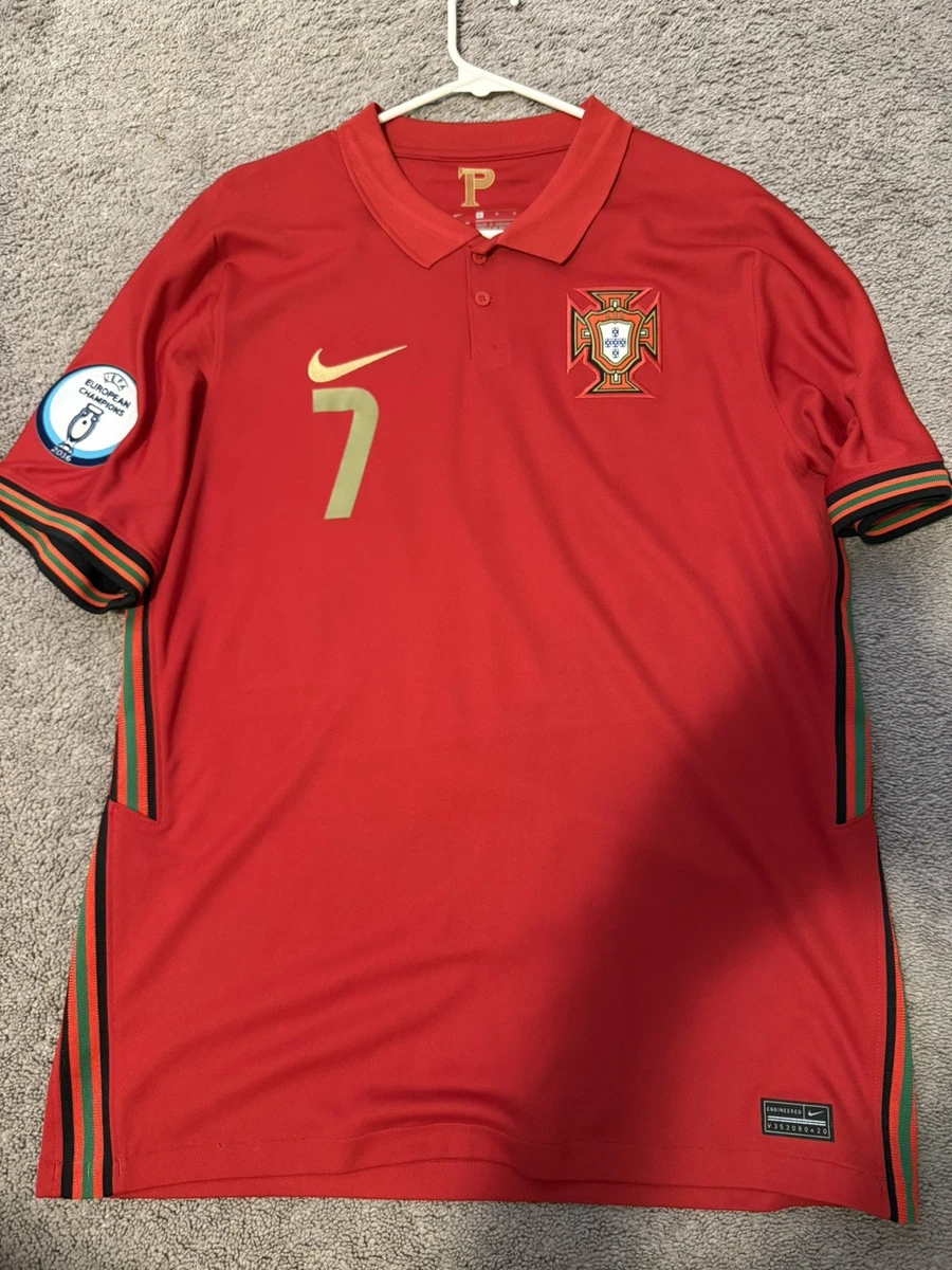 Preços baixos em Nike Cristiano Ronaldo Portugal National Team