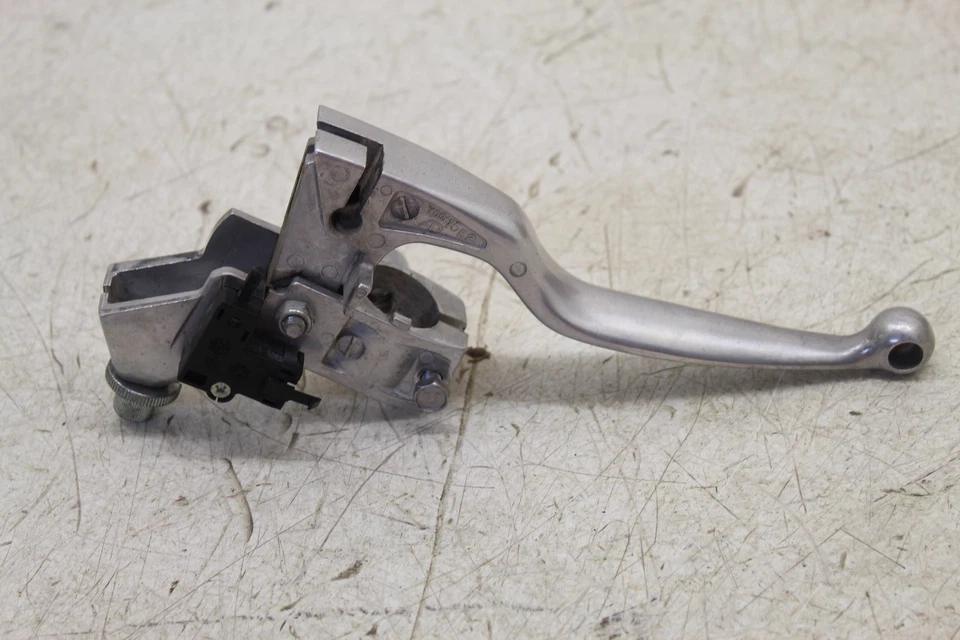 03 YAMAHA V STAR 650 OEM ПРАВЫЙ ЗАЖИМ РУЛЬ ТОРМОЗНОЙ РЫЧАГ И НАСЕЧКА P-5 - Изображение 3 из 4