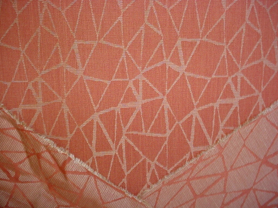 Tela de tapicería Highland Court HI61373 Proximity Orangewood Turtle Shell 1-3/8 Foto 4 de 4