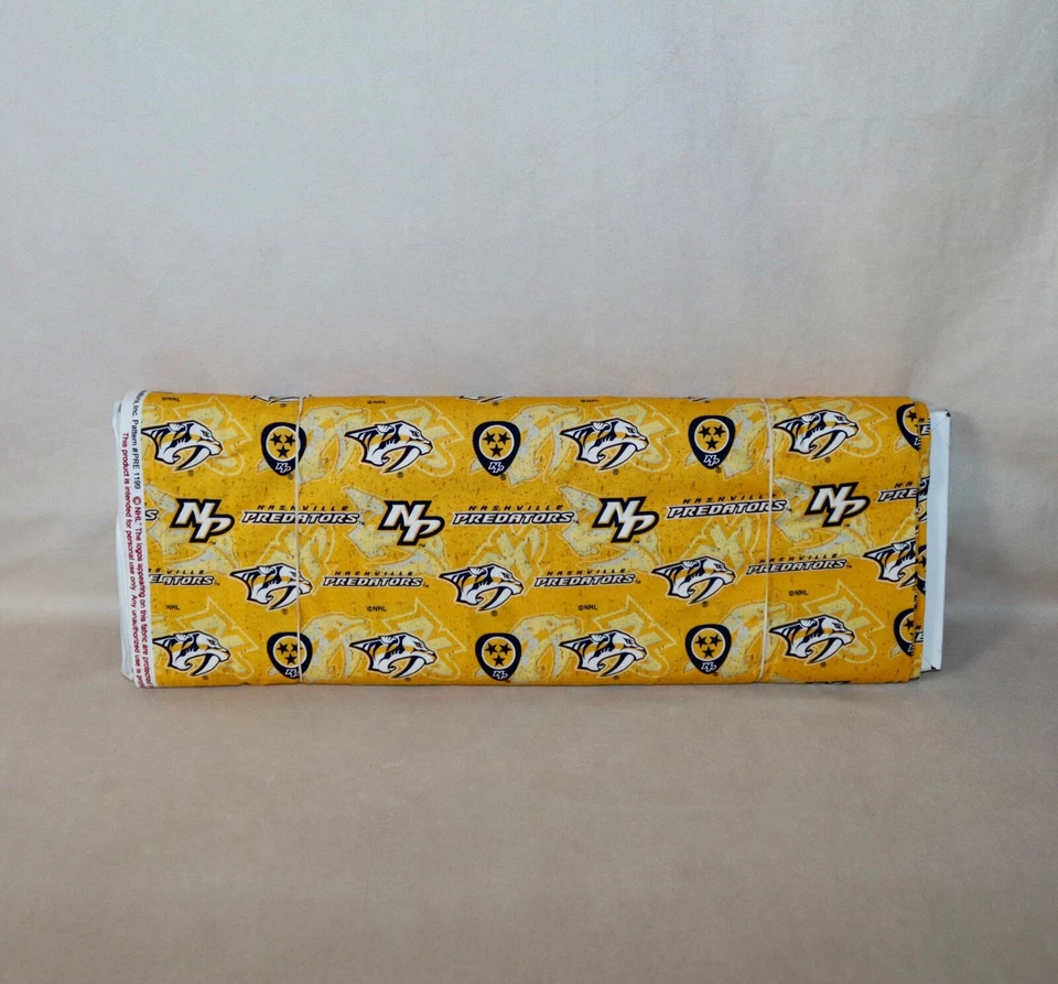 Хлопчатобумажная ткань Nashville Predators ~ с логотипом и узором НХЛ 1/4 ярда 9 дюймов x 44 дюйма - Изображение 3 из 4