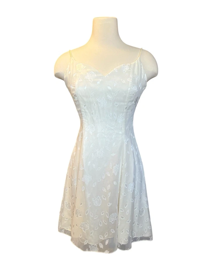 Mini Vestido Floral Romántico Vintage Maurices Marfil Y2K Sweetheart LWD Novia Foto 3 de 4