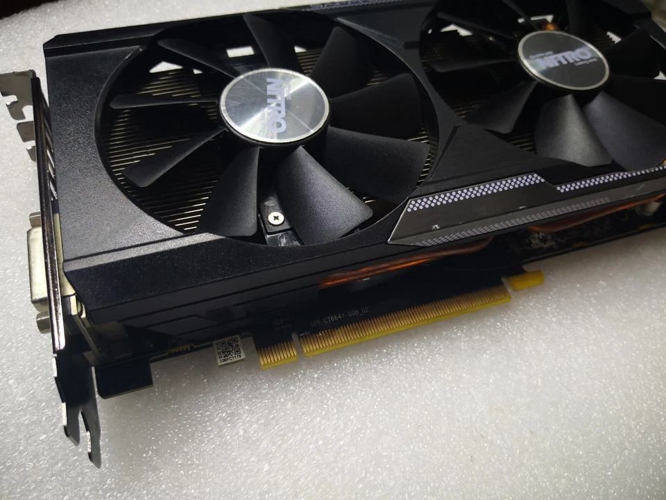 SAPPHIRE NITRO AMD Radeon R9 380 4GB GDDR5 PCI-E Graphics Video Card DP DVI HDMI - Image 3 of 4