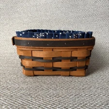Longaberger Medium Berry Basket With Liner & Protector 1999