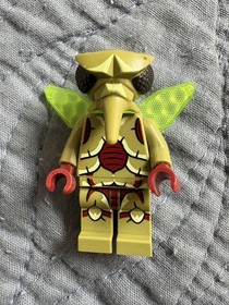 LEGO Galaxy Squad Minifigures lot  Mantizoid and two Winged Mosquitoes 
