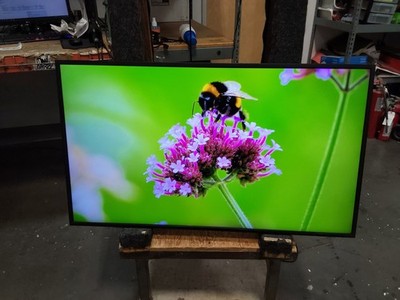 Samsung QN43LS03FAFXZA 43inch The Frame 4K Smart Quantum HDR TV
