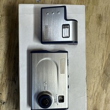 Oregon Scientific DS6639 Slim Compact Digital Camera 2.0 MP Silver Untested