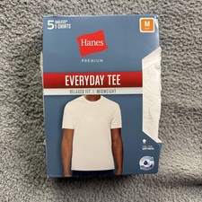 Hanes Tagless T-Shirts Mens Medium White 5 Pack Everyday Tee Relaxed Fit Soft