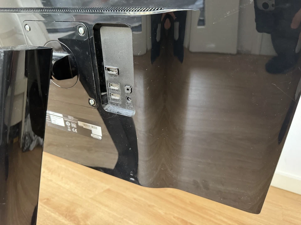 LG 27UD68P – 27" 4K IPS Monitor, sehr gut, FreeSync Pivot - Bild 2 von 4