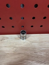 Snap-on Tools F141 7/16" SAE 3/8" Drive 12-Point Shallow Chrome Socket NICE