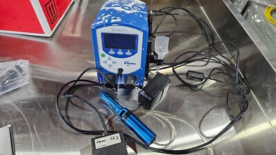 Nordson EFD Ultimus V Dispenser with HP5cc Valve System