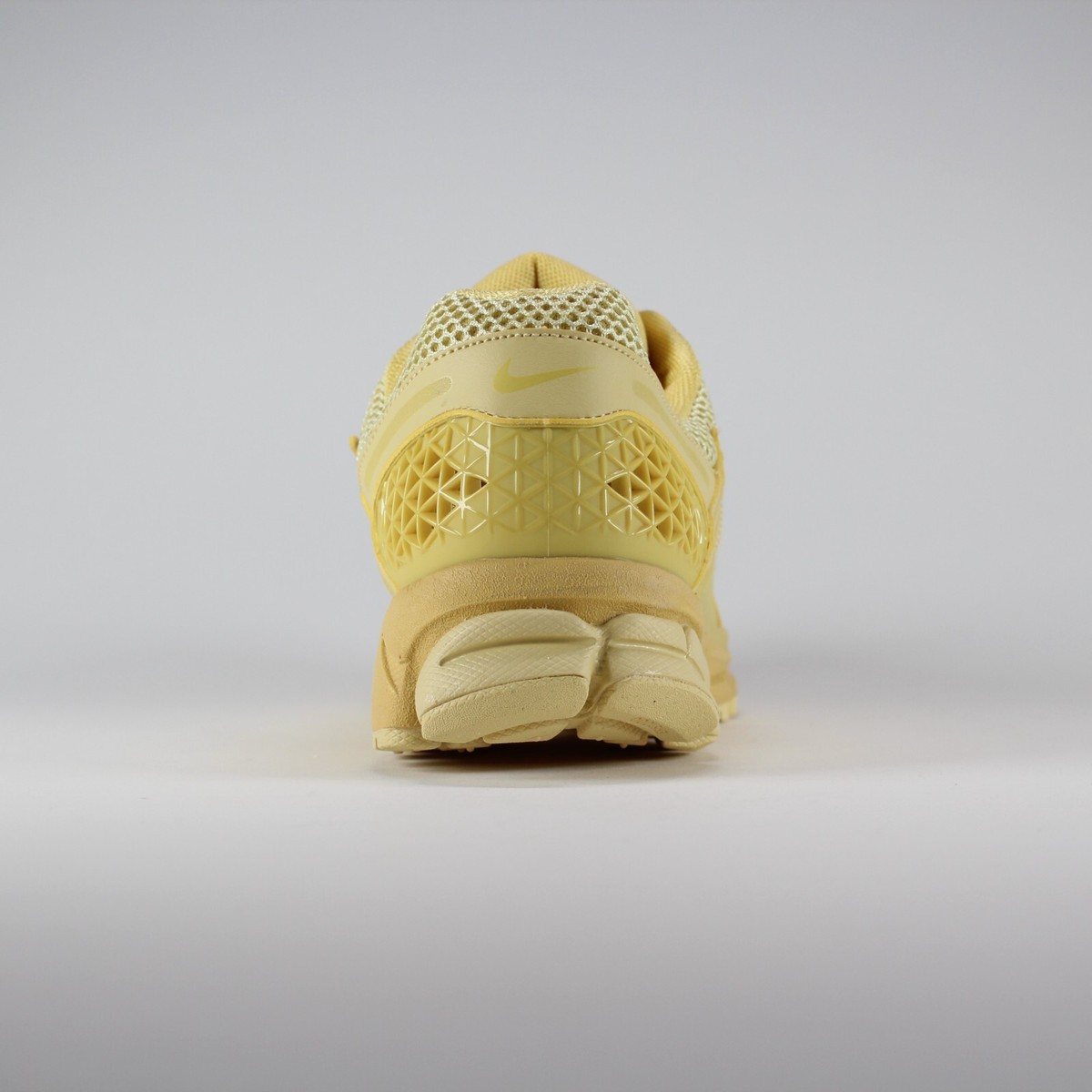 Nike Zoom Vomero 5 'Saturn Gold' FQ7079-700 Men's Size 10