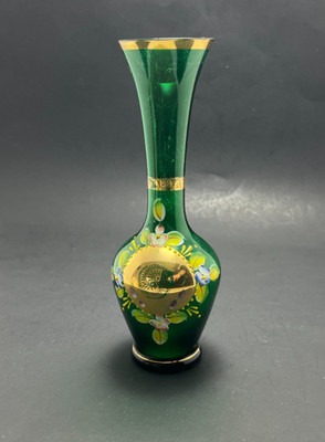 Vintage NASCO Japan Green Glass Vase with Gold Trim   Very Good